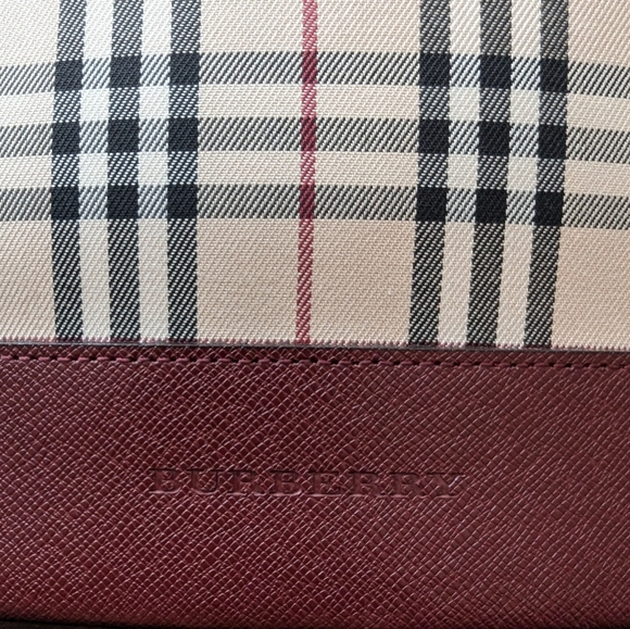 Burberry Nova Check Bucket Tote Bag with COA - Picture 6 of 11